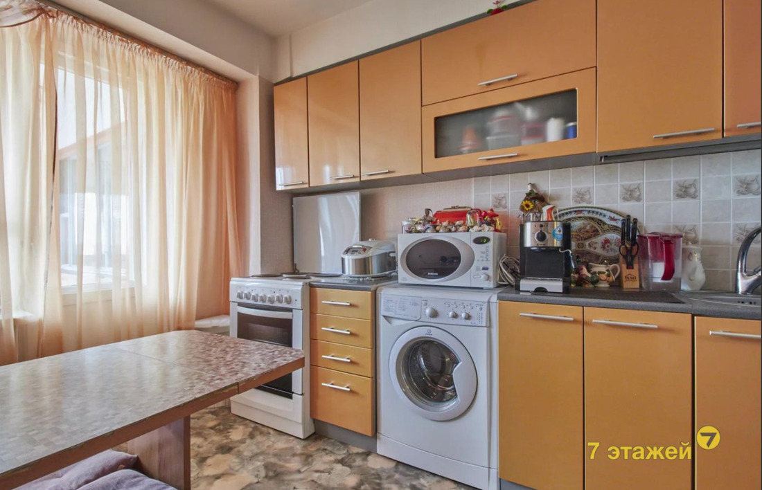 Хотели бы жить в «кукурузе»? Узнали, почем там квартиры