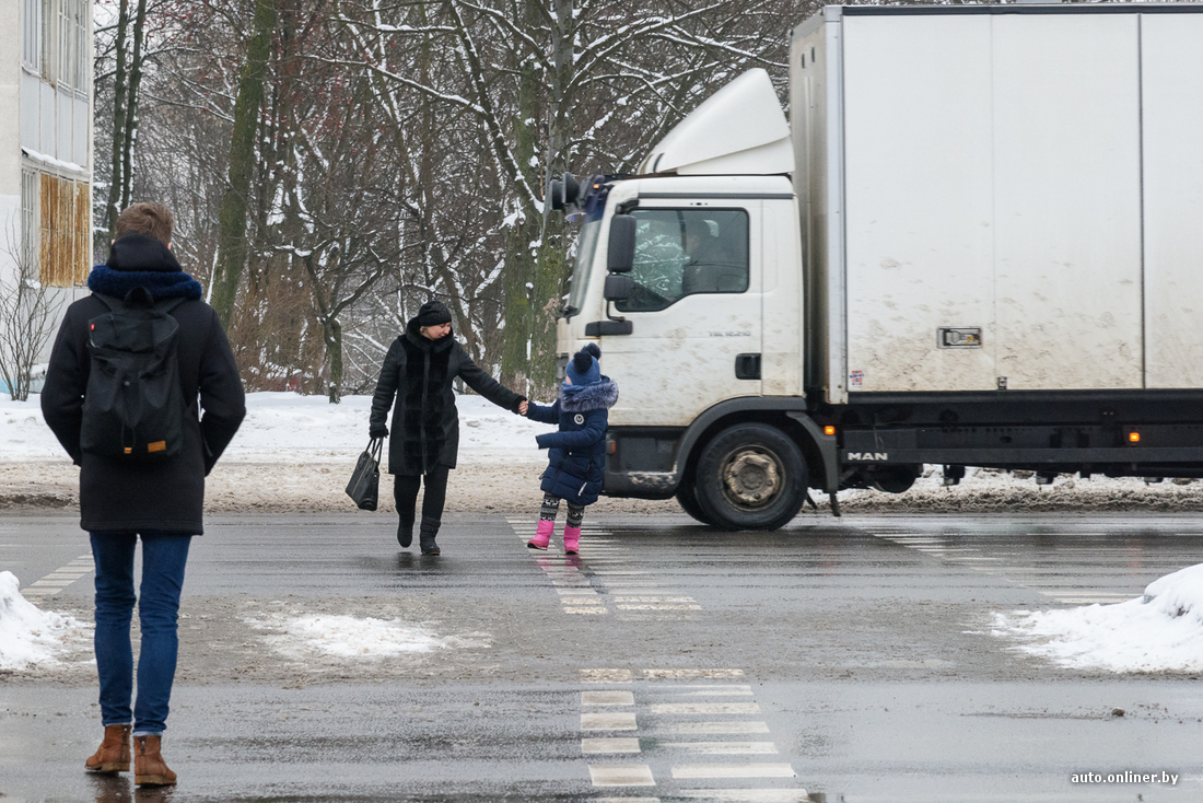 Спас пешеходов. Пешеход в приоритете зимой. Пешеход в приоритете. Пешеход в приоритете акция.