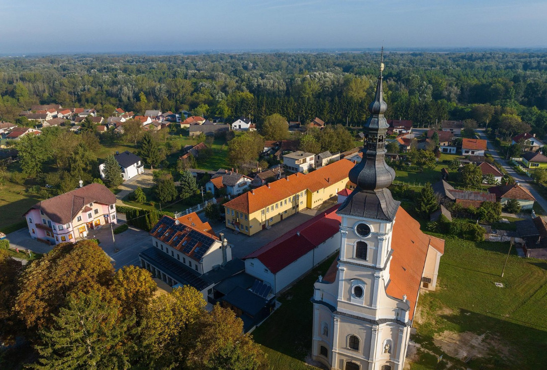 Европейский городок предлагает дома всего по 13 евроцентов, но с условиями