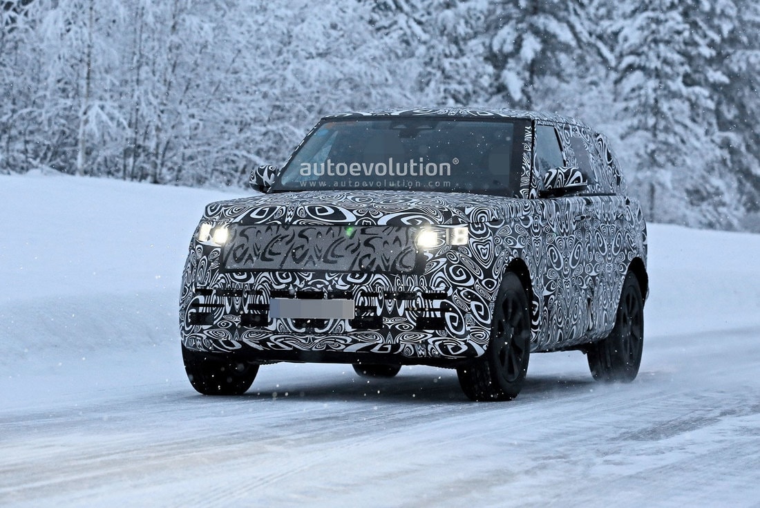 Появились первые фотографии нового Range Rover LWB