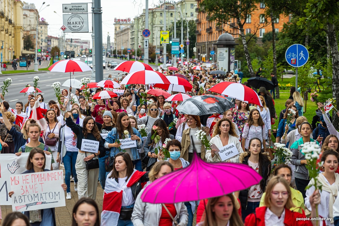 Минск женский. Девушки Минска на демонстрации. Минск марш Германии. Женский марш 60. Найти женский марш фото в Минске.