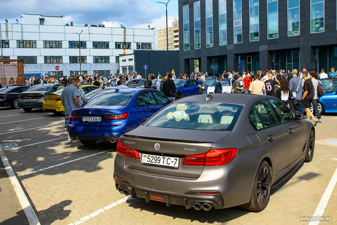Как выбирали лучшие машины BMW старой и новой школы
