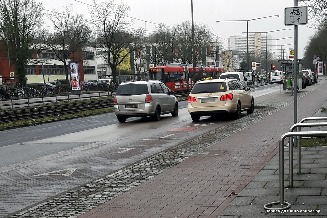 Едешь на работу на транспорте, имея в гараже новый Mercedes. Белоруска о  Германии