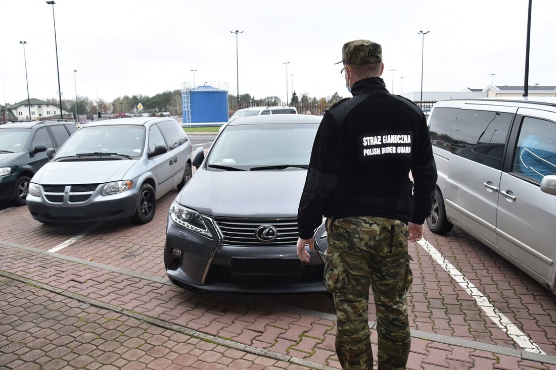 На белорусско-польской границе задержали Lexus, находящийся в розыске