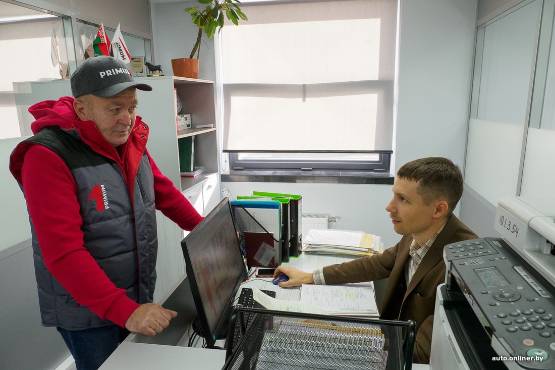 Что внутри кабины у дальнобойщика. Смотреть фото Что внутри кабины у дальнобойщика. Смотреть картинку Что внутри кабины у дальнобойщика. Картинка про Что внутри кабины у дальнобойщика. Фото Что внутри кабины у дальнобойщика