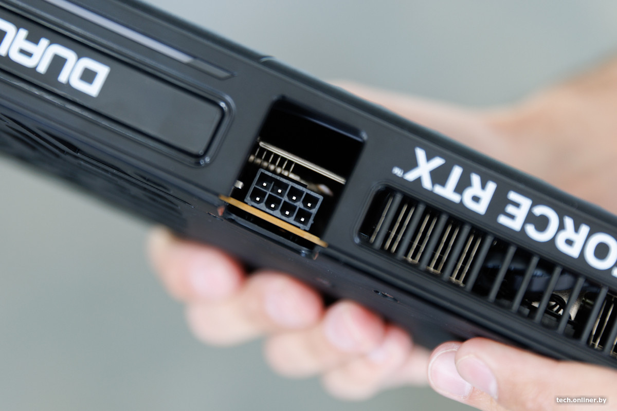 Разъем питания RTX 5060 Palit Dual