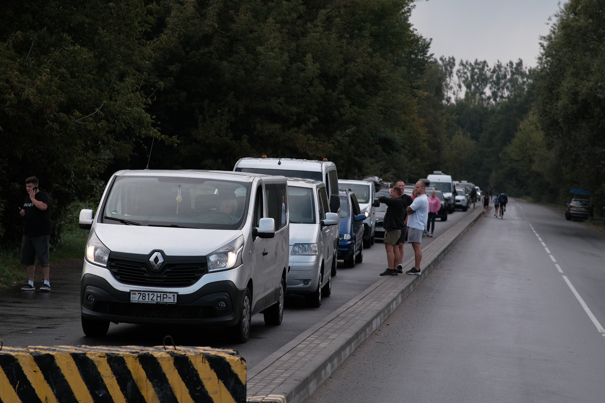 Польша полностью закрывает границы с Беларусью — что известно