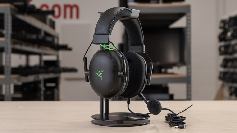 Игровые наушники Razer BlackShark V2