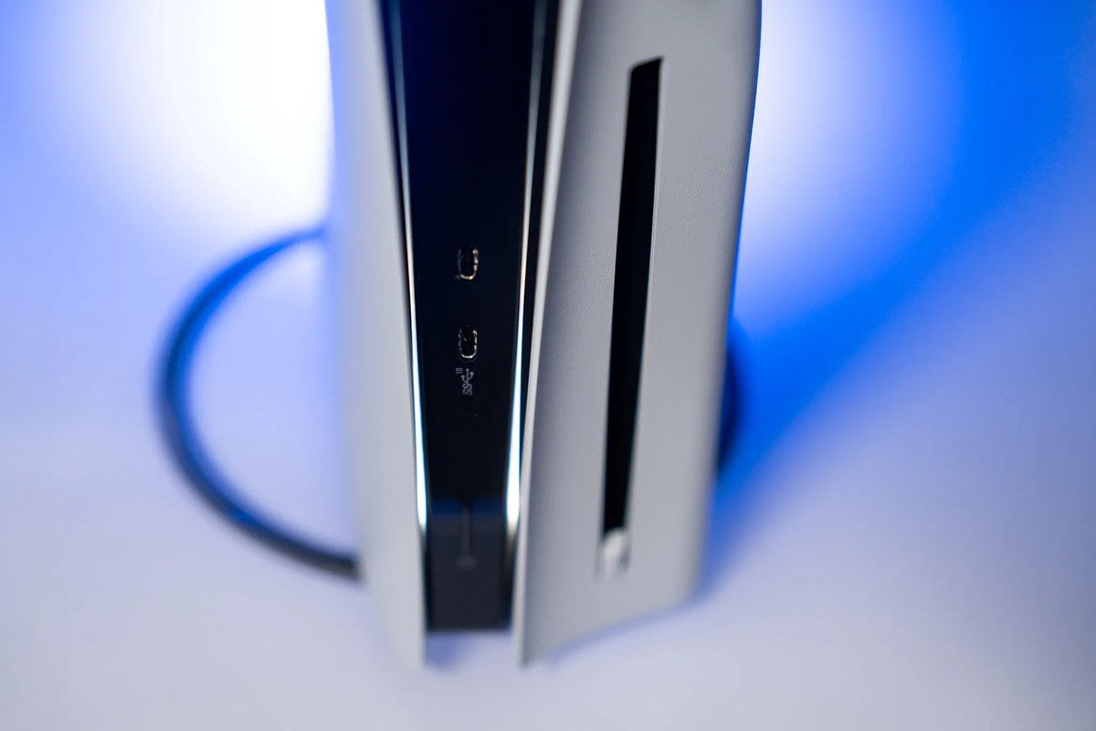 Дисковод в PlayStation 5 Slim