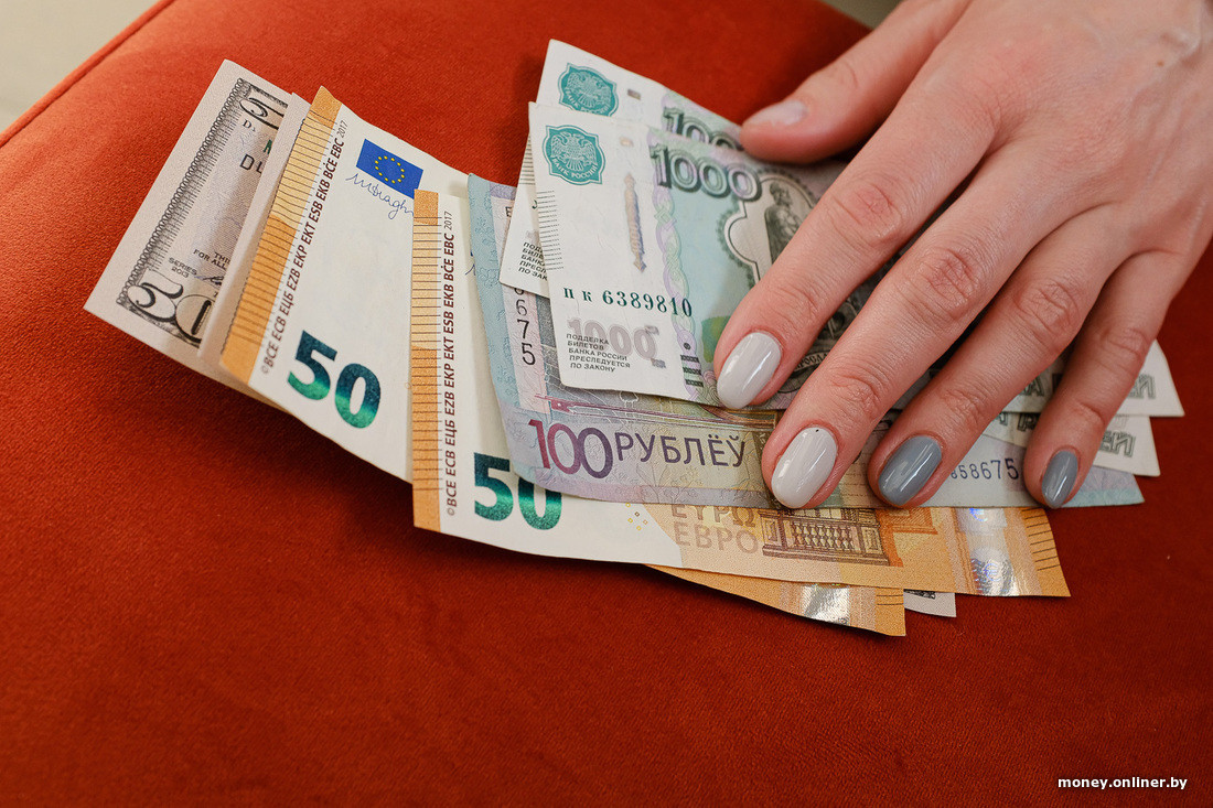 Ждем черного лебедя в сентябре? Разбираемся, что будет с долларом, евро и криптой