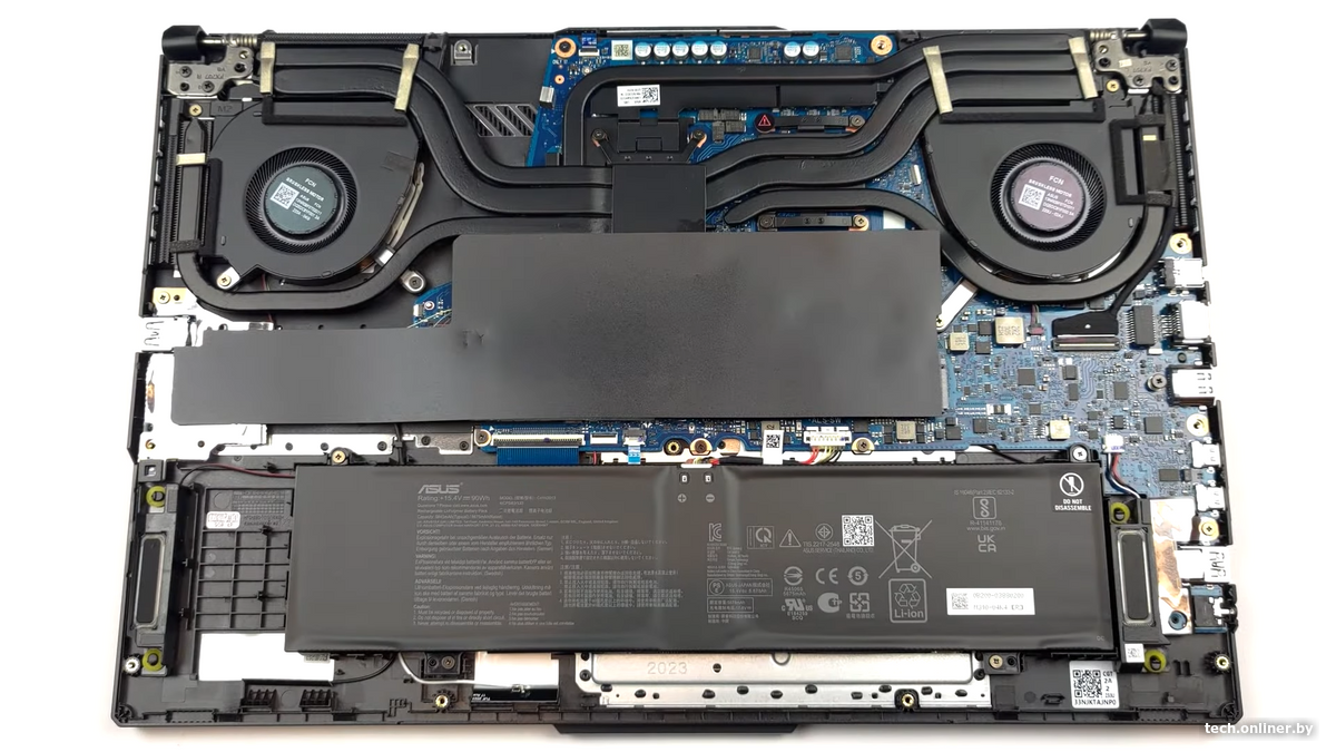 ASUS TUF Gaming A17 изнутри