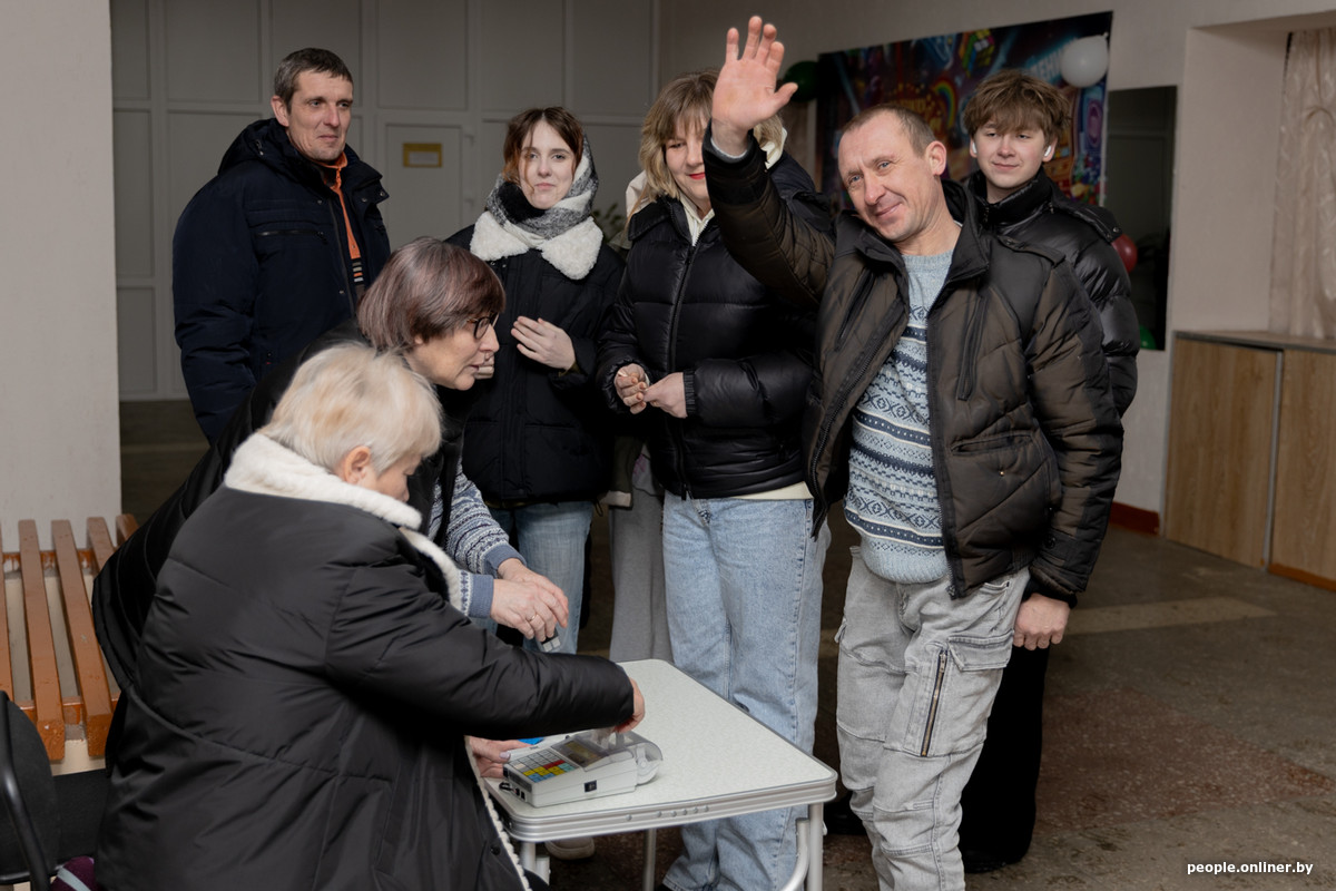 репортаж с сельской дискотеки