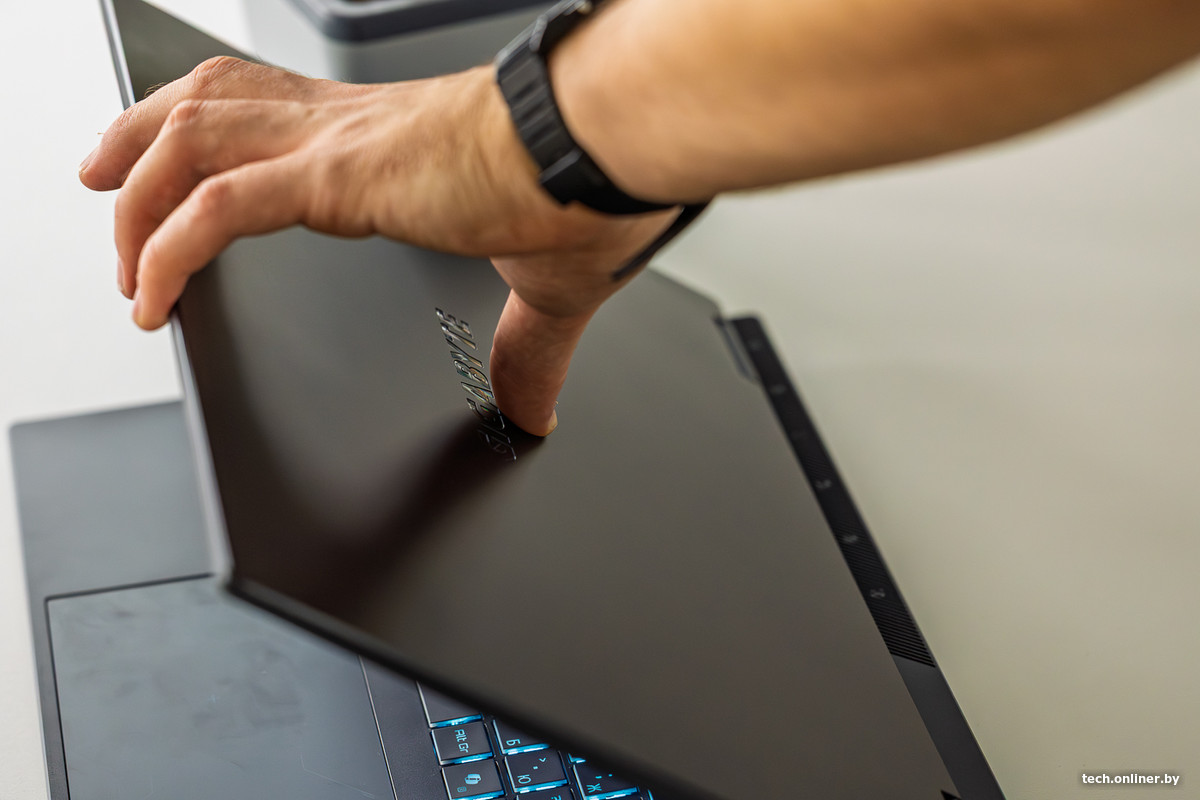 Внешний вид Gigabyte Gaming A16