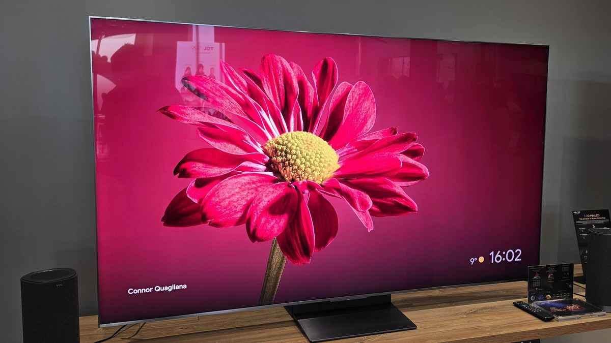 TCL C8L