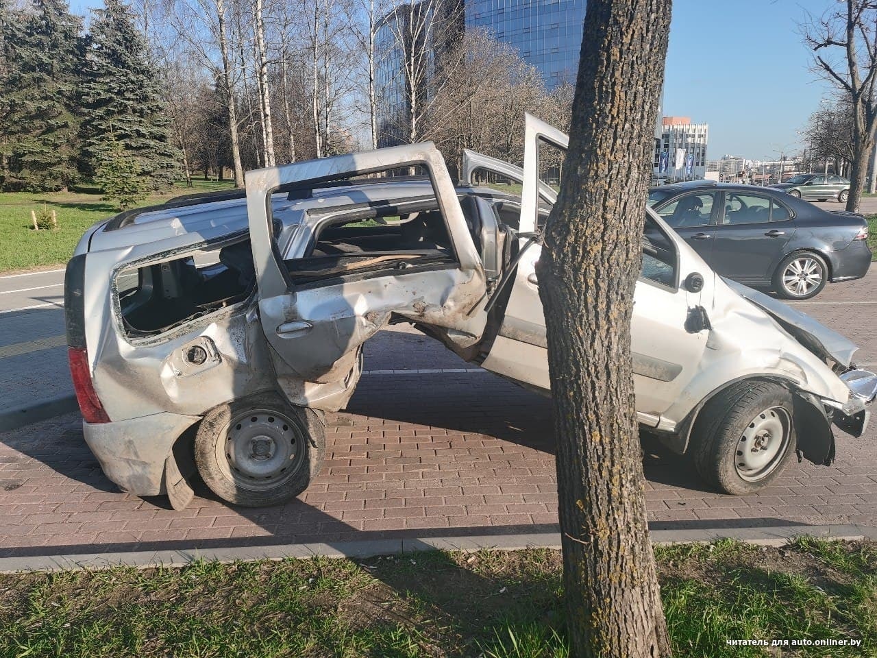 Узнали, что случилось с этой Lada Largus