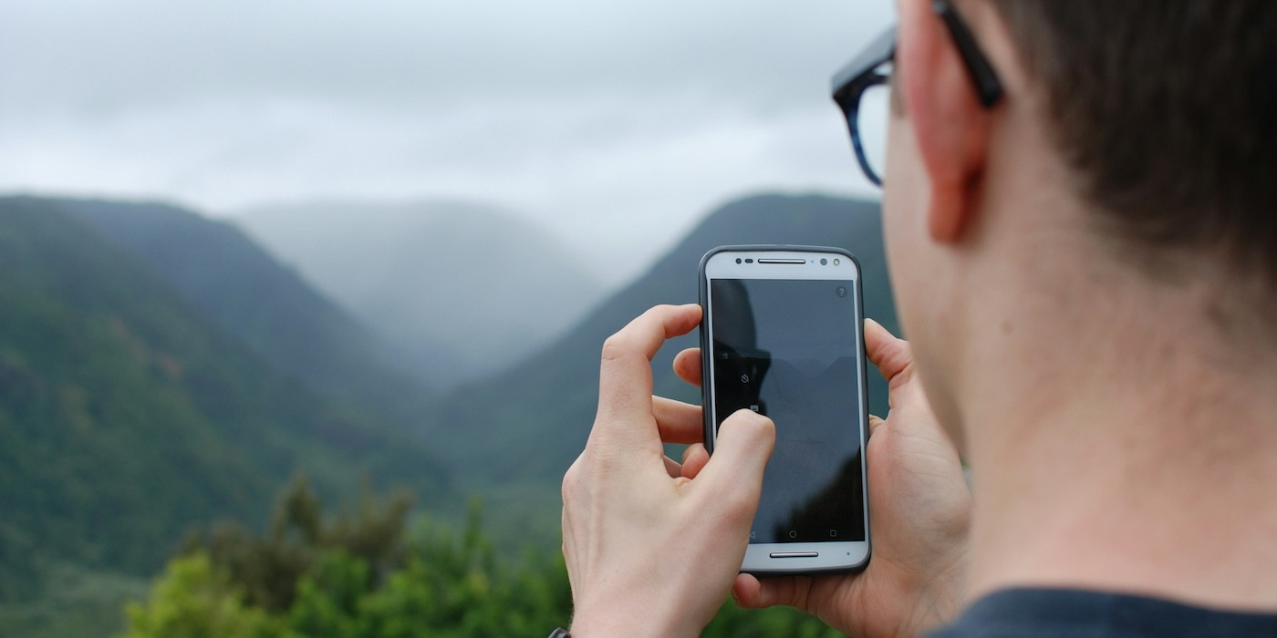 なぜベラルーシ人は時代遅れの携帯電話を使うのでしょうか?