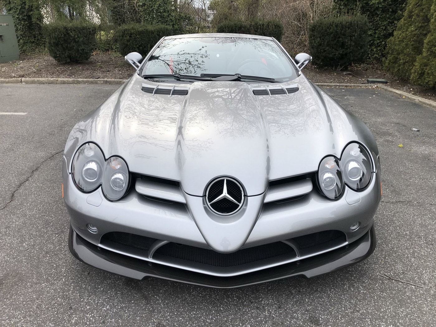 Очень редкий Mercedes SLR 722 S Roadster продадут через аукцион