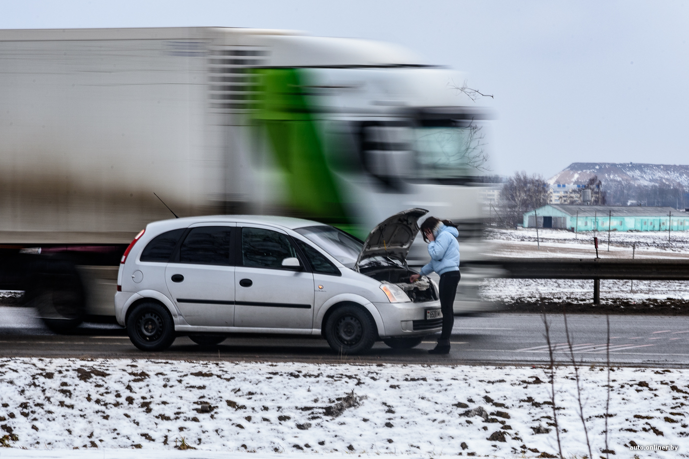 Стоковые видео по запросу The car crashed