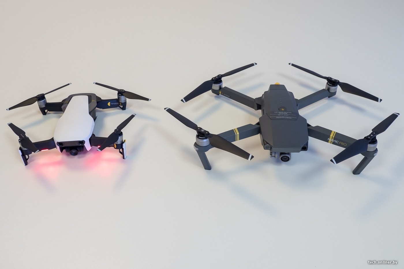 Векторный дизайн иконок технологии дронов-квадрокоптеров