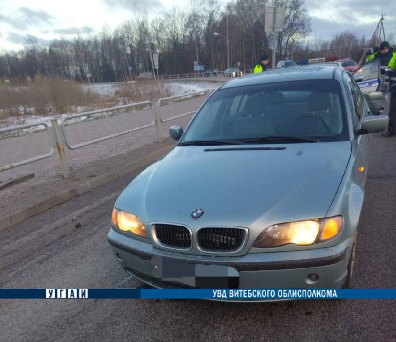 В Полоцке BMW попал под поезд. Поезд поехал дальше