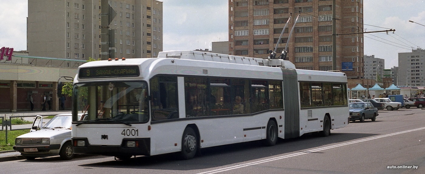 Троллейбус зачем. Троллейбус с автономным ходом. Троллейбус без Рогов. Белорусский троллейбус автономный. Троллейбус едет без Рогов.