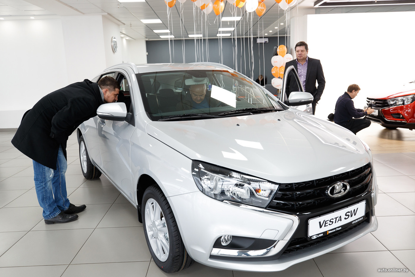 В Беларуси продали первую Lada Vesta SW Cross