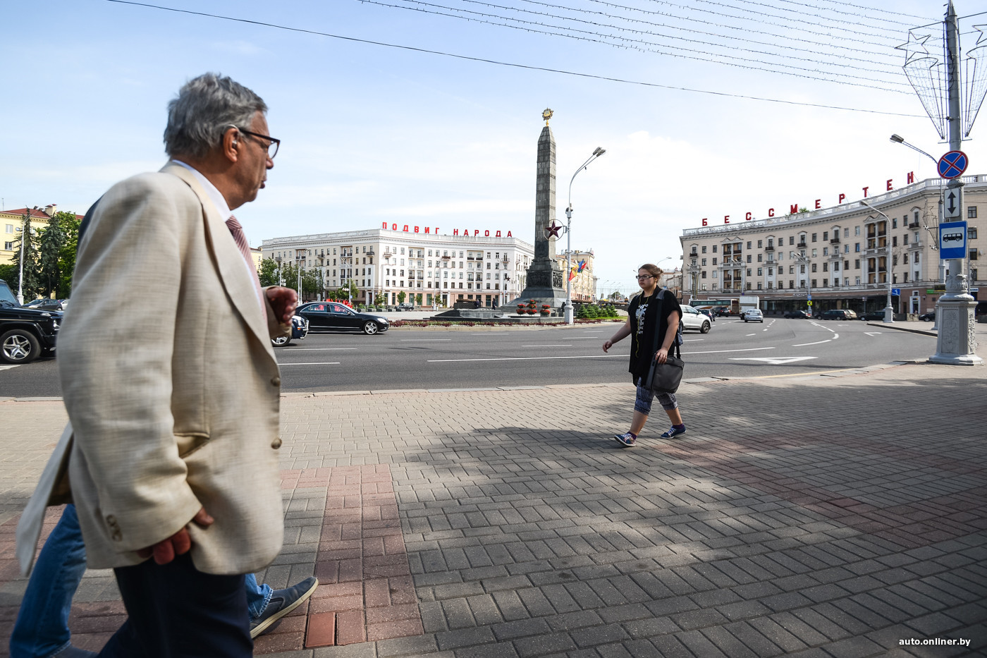 Слева направо. Англичанин приехал в Минск и делится впечатлениями