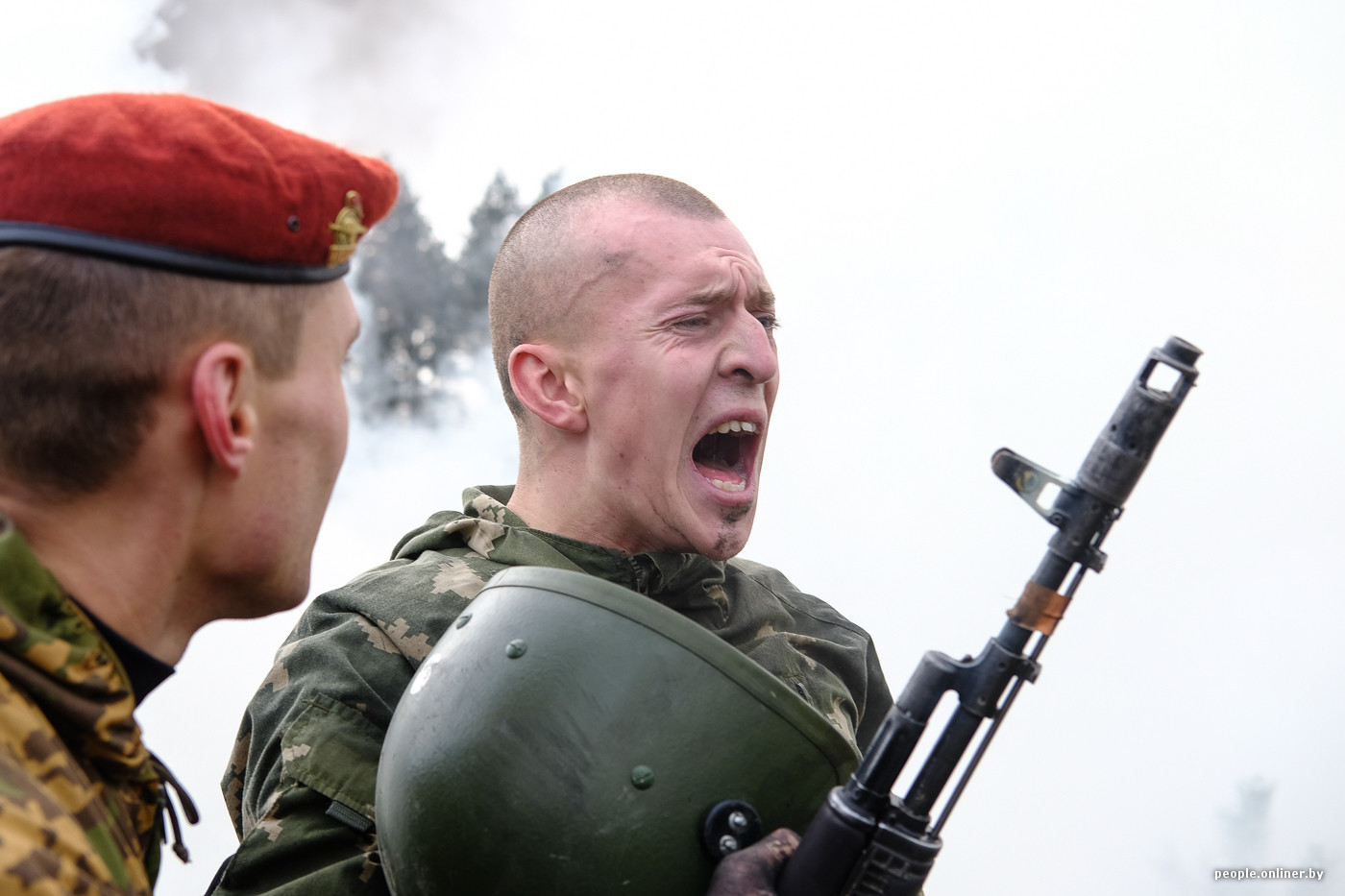 Краповый берет вв. Краповый берет. Спецназ краповый берет. Боец спецназа краповый берет.