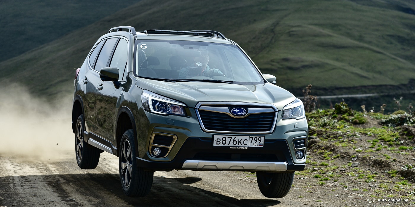 Subaru Forester горы