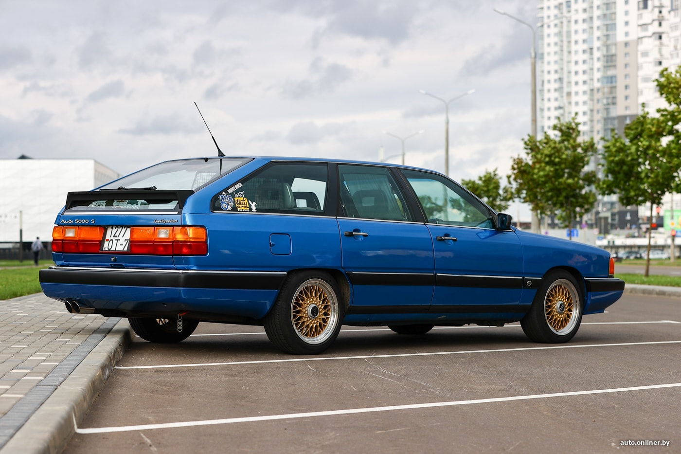 Обзор Audi 100