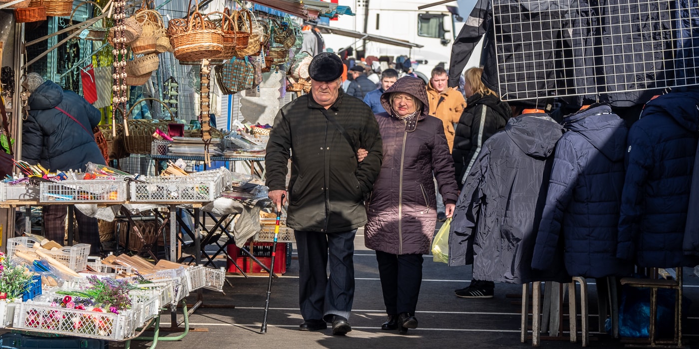 Рынок на минской. Рынок Ждановичи в Минске. Рынок таборы в Минске. Рынок в Ждановичах Белоруссия. Лебяжий рынок в Минске.