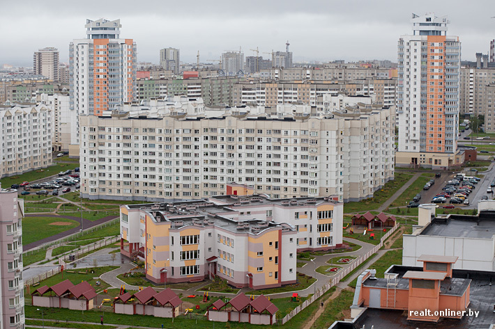 Микрорайон сухарево. Микрорайон Сухарево Минск. Каменная горка Минск. Минск спальные районы.