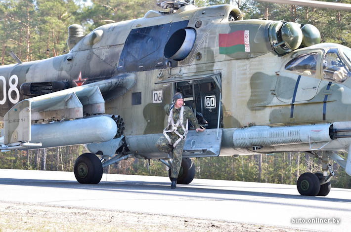 Репортаж: как сажали самолеты и вертолеты на трассу М1