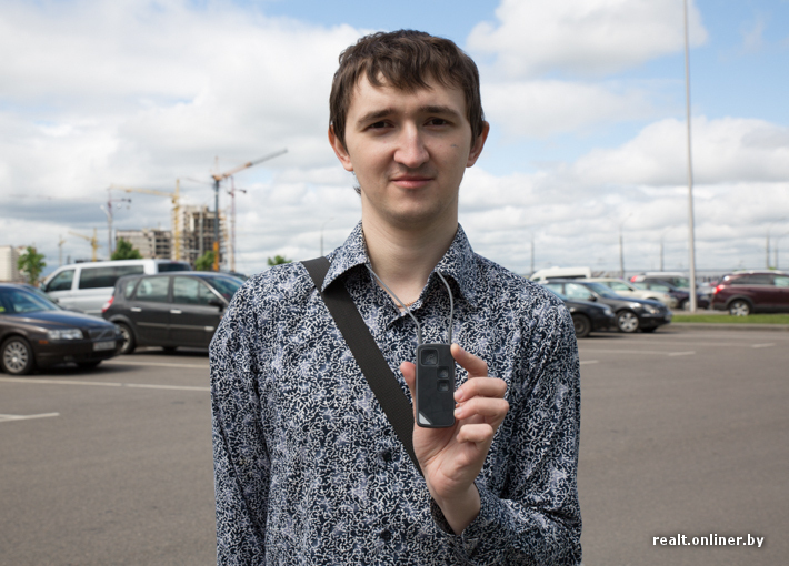 Onliner.by подарил слуховой аппарат брестчанину, победившему в конкурсе «Жильё моё — 2»