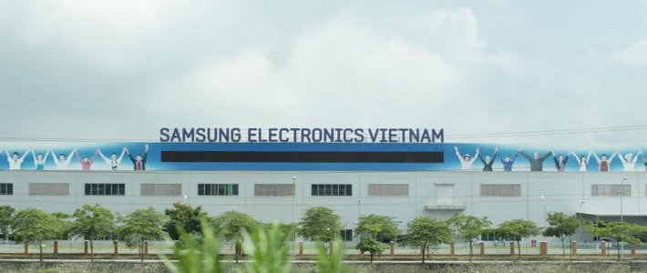Самсунг производитель вьетнам. Вьетнам завод Samsung. Фабрика самсунг. Вьетнамский самсунг. Компания самсунг завод.