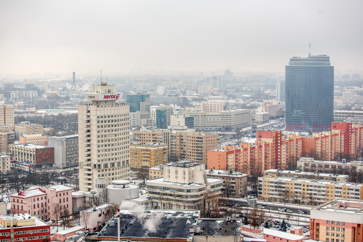 Минский высший. Минск небоскребы. Минск высотки. Немига в Минске небоскреб. Самое высокое здание в Минске.