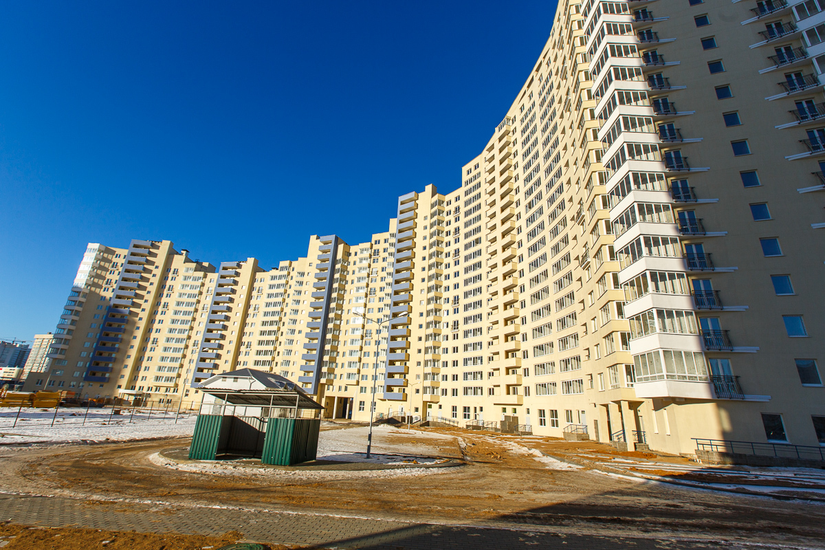 Жк дюна котельники. ЖК «Дюна» Минск. Минск жилой комплекс Дюна. ЖК Дюна Минск ночью.