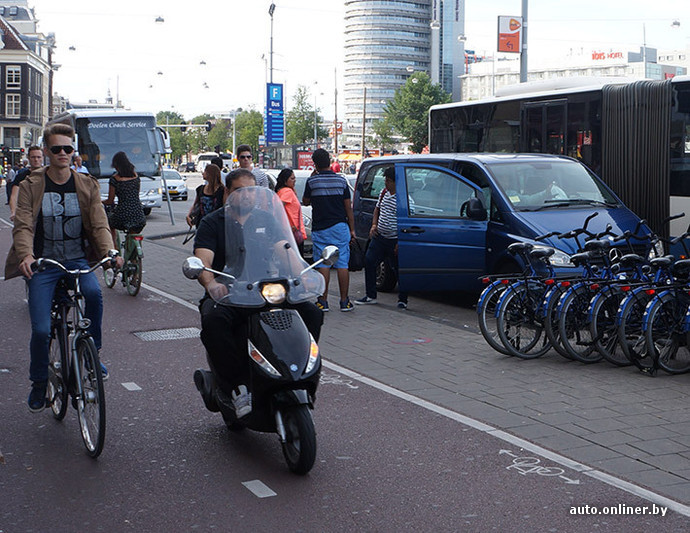 Изучаем велодорожки Амстердама. Город, где велосипедов больше, чем людей