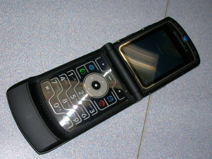 2. Motorola The MPX/ MPx300. 2004г.