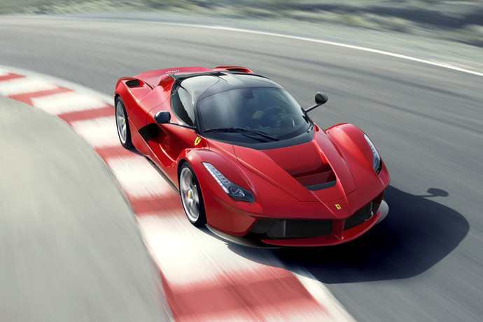 Самый мощный серийный Ferrari - LaFerrari (963 и более 900 Нм), имеет гибридную установку