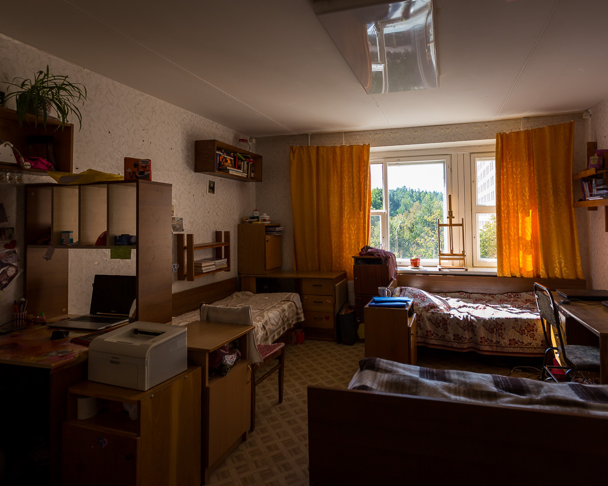 Университетское общежитие. Комната в общежитии. Советское общежитие. Комната в Советской общаге.