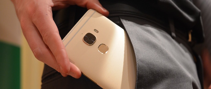 LeTV показала смартфон с ультразвуковым сканером отпечатков пальцев