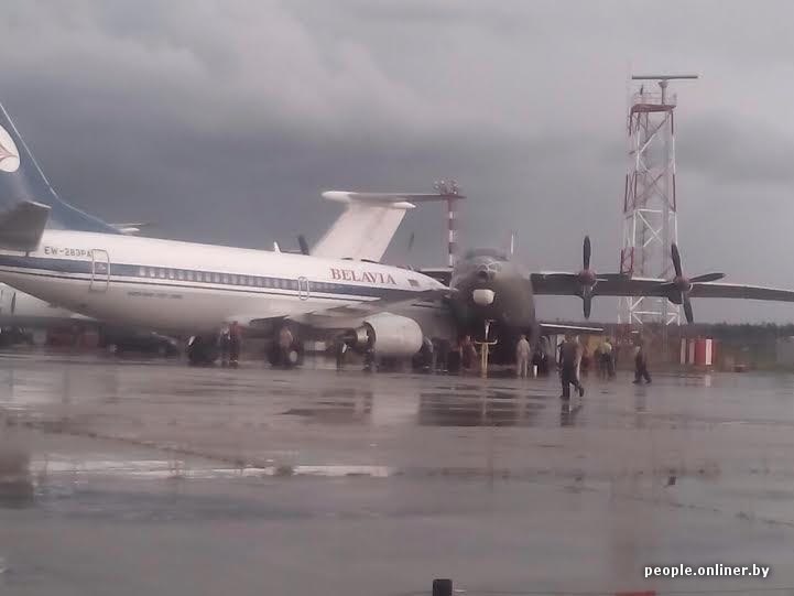 Крушение Белавиа. Два самолета в одном. Катастрофа аэропорта Минска фото.
