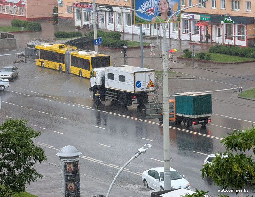 показываем последствия ливня в 