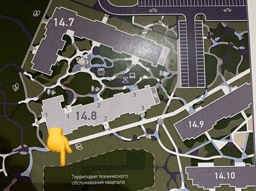 "Вот такой генплан показали после старта продаж дома 14.8" — говорит Александр 