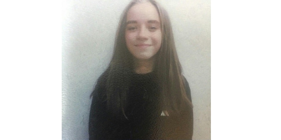 Девушки из детдома. Девочки детских домов. Ольгу помните девочку из детского дома. Злая девочка с расческой. Девочки из детдома 8 лет.