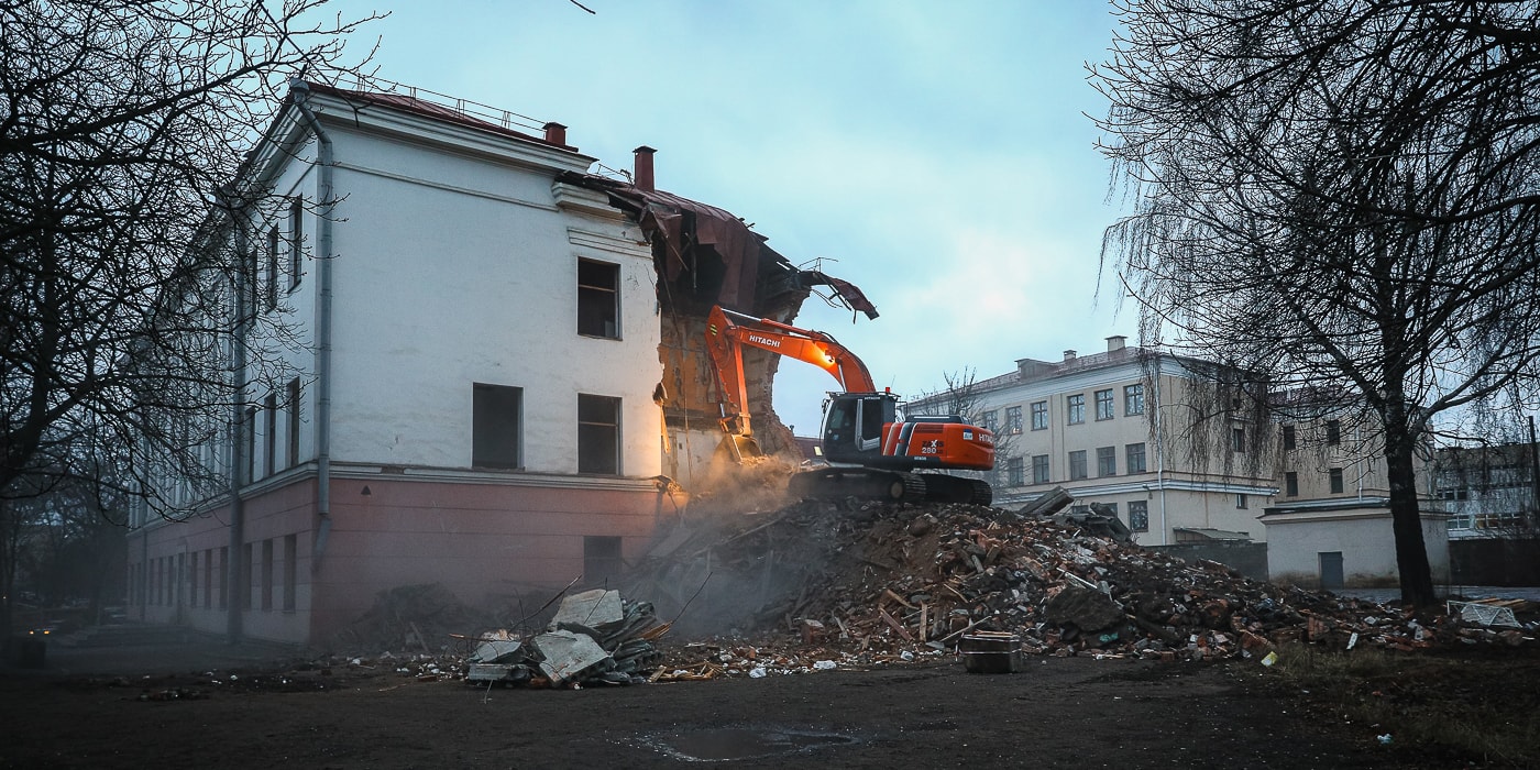 На Московской сносят Дом ДОСААФ, чтобы продлить первое транспортное кольцо