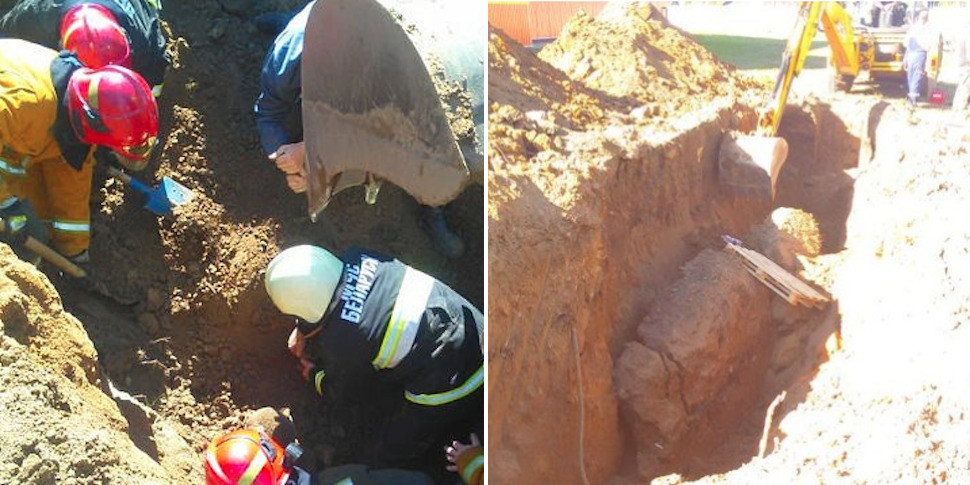 Засыпало человека. Мужчина спит. Сон мужчина. Засыпало землей в траншее. Засыпало человека.