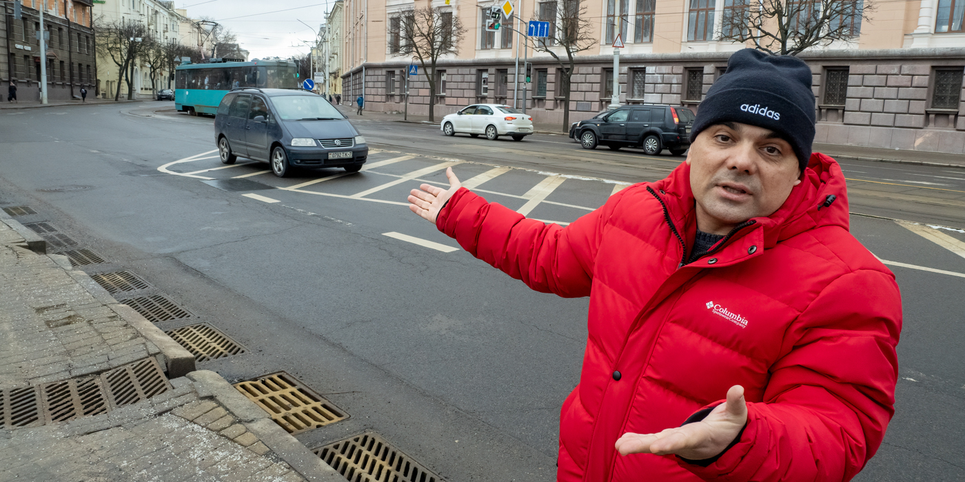 На этом перекрестке пока не принято соблюдать ПДД. Что скажет Краснов?