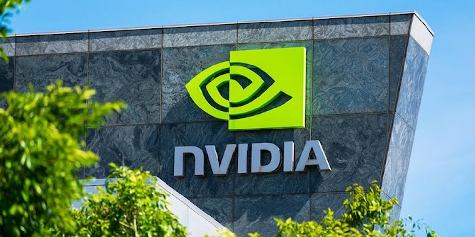 NVIDIA потеряла $384 миллиарда рыночной стоимости за день. В чем причина?